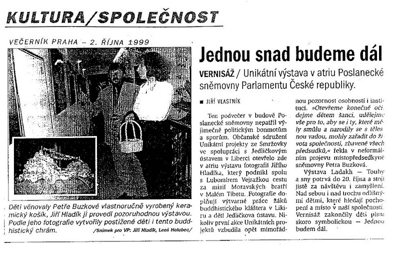 Vystava_Maly_Tibet-poslanec_snemovna_Vecernik_Praha_2.10.99.jpg